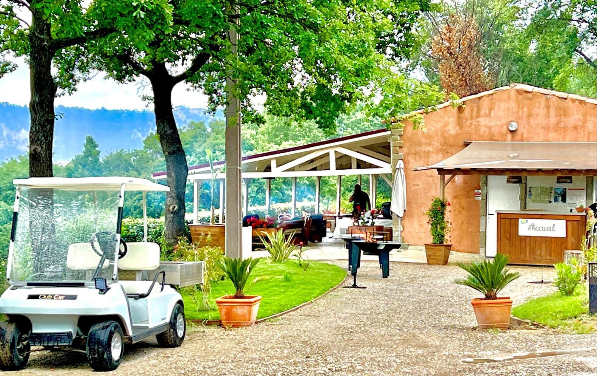 Les Bastides De Chanteraine Hotel De Plein Air, Bungalows, Lodges & Spa إيغوينيس المظهر الخارجي الصورة